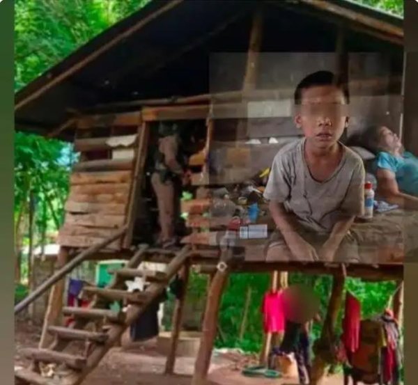 鼎冠策略 泰国8岁男孩在“毒窝”长大，与6只狗同住，如今不会说话只会犬吠